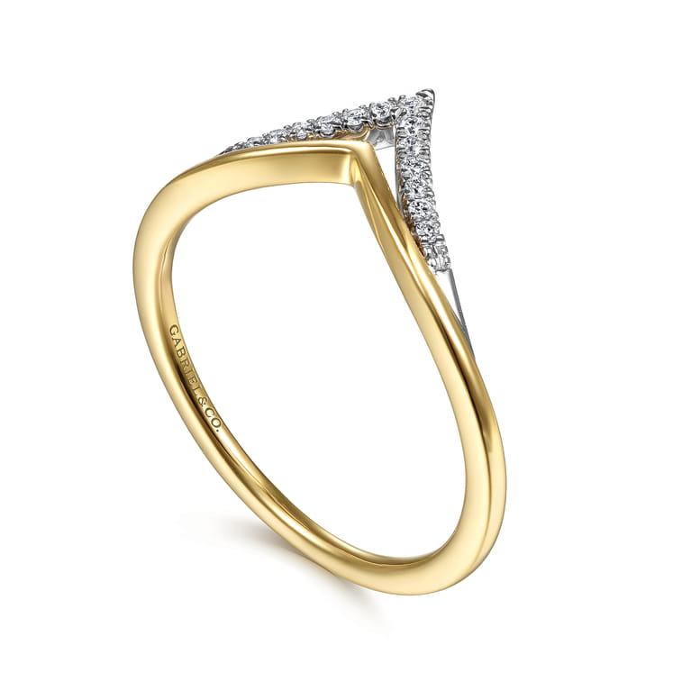 14K White  Yellow Gold Diamond Chevron Ring - 0.09 ct - Shot 3