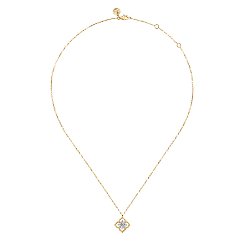 14K White  Yellow Gold Diamond Clover Pendant Necklace - 0.35 ct - Shot 2