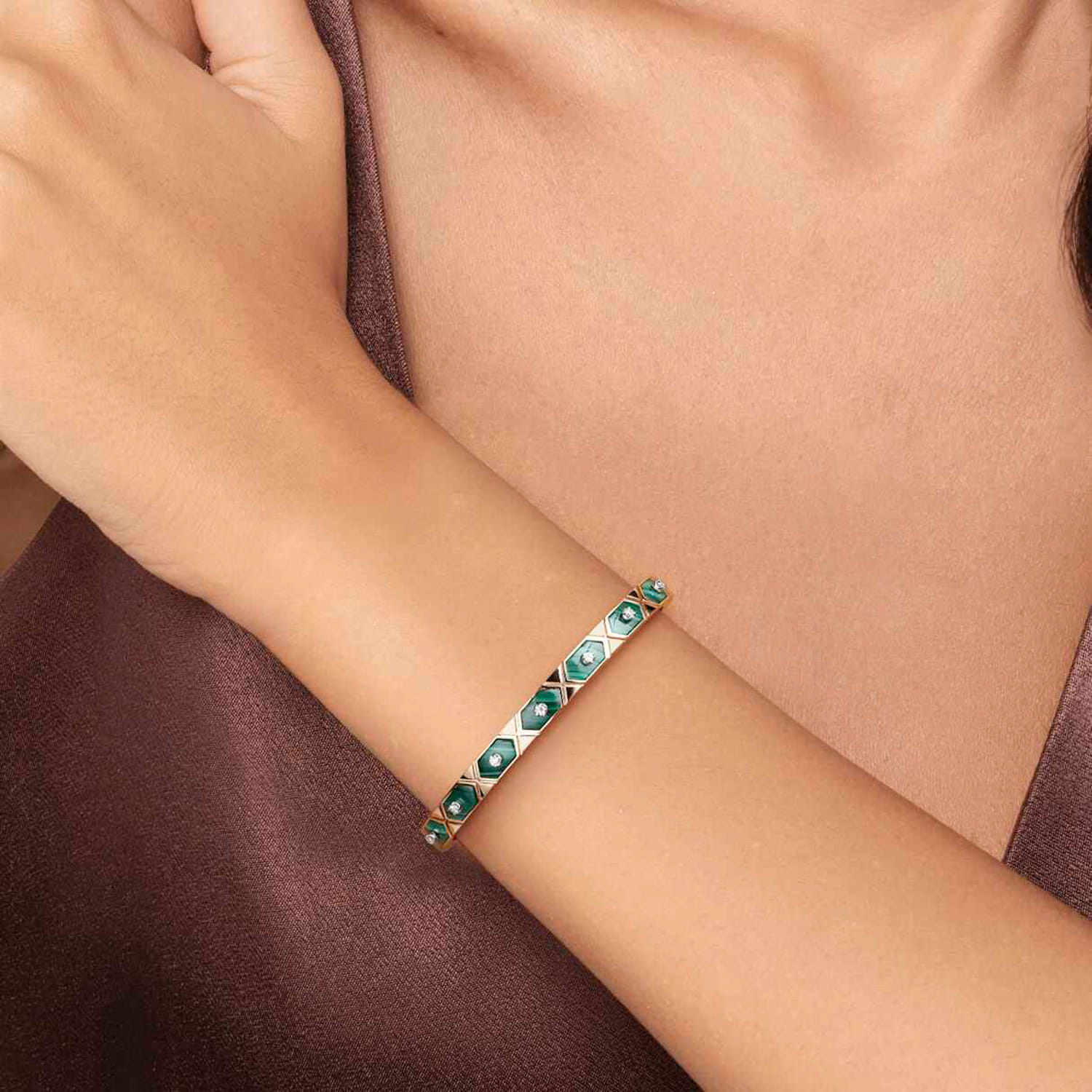 14K White  Yellow Gold Diamond and Malachite Bangle Bracelet - 0.15 ct - Shot 4