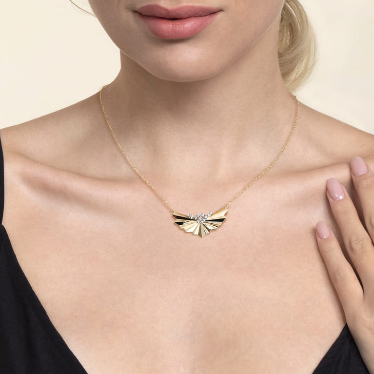 14K White  Yellow Gold Radiant Fan Diamond Cut and Cluster Diamond Bar Necklace - 0.21 ct - Shot 3