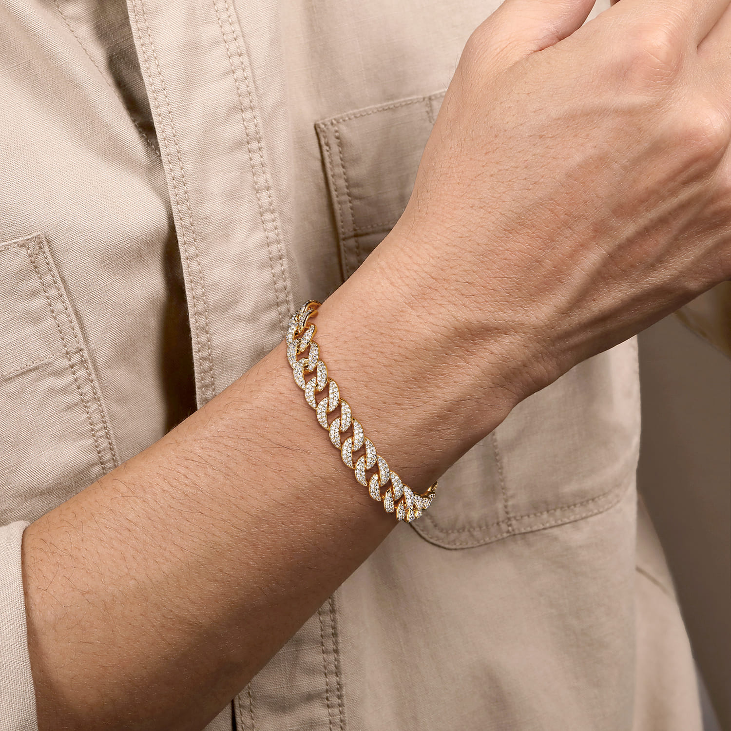 14K Yellow Gold 10mm Width Classic Diamond Men's Cuban Bracelet - 4.66 ct - Shot 3