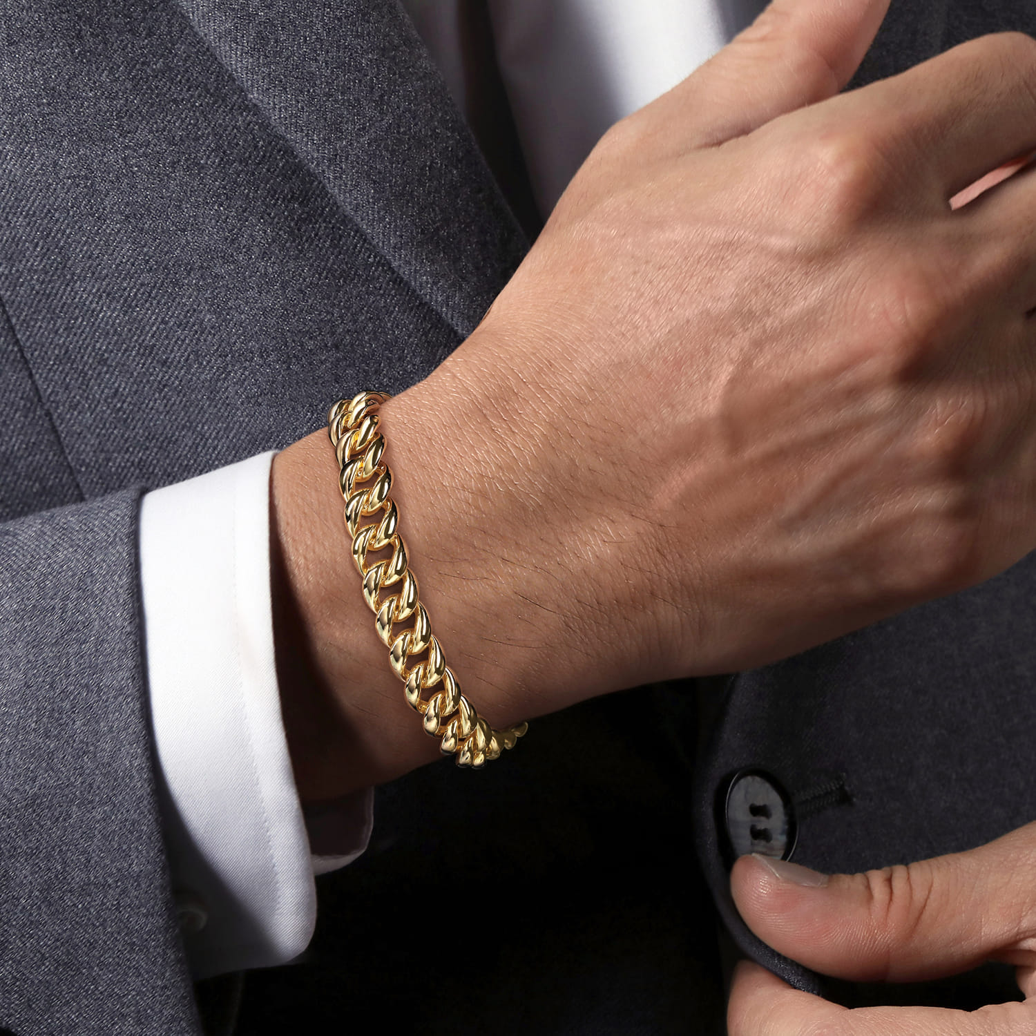14K Yellow Gold 10mm Width Classic Plain Men's Cuban Bracelet - Shot 3