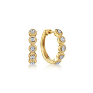 14K Yellow Gold 20mm Round Diamond Station Classic Hoop Earrings