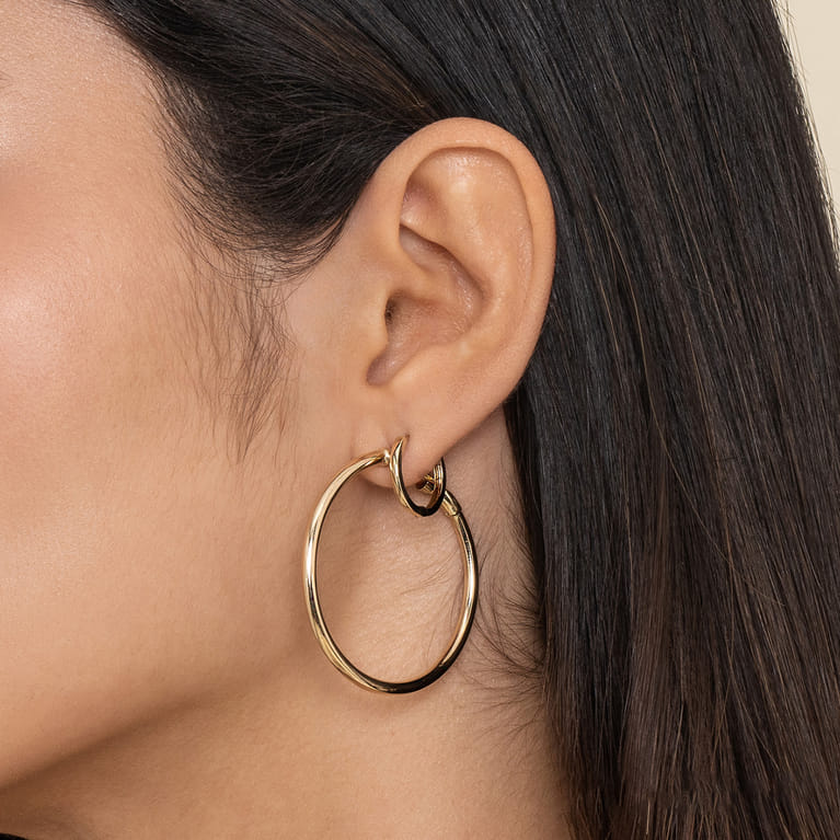 14K Yellow Gold 40mm Classic Hoop Earrings - Shot 3