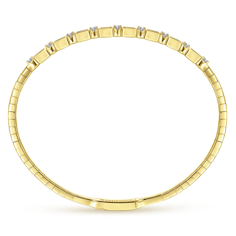 14K Yellow Gold Alternating Baguette and Round Diamond Bangle - 0.85 ct - Shot 3