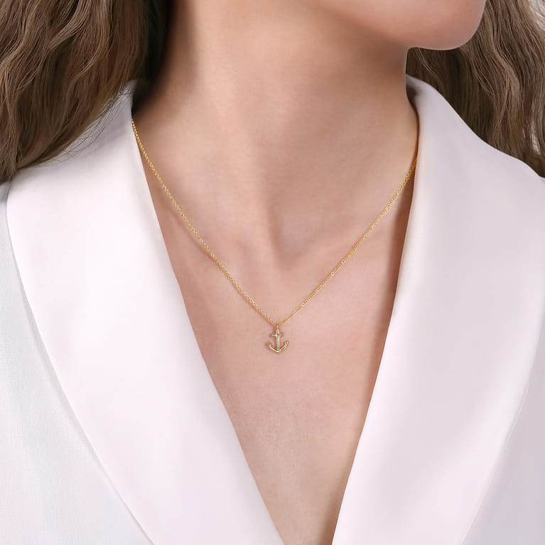 14K Yellow Gold Anchor Pendant Necklace - Shot 3
