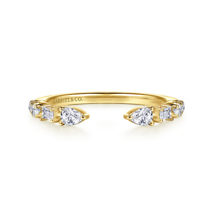 14K Yellow Gold Baguette and Round Open Diamond Band