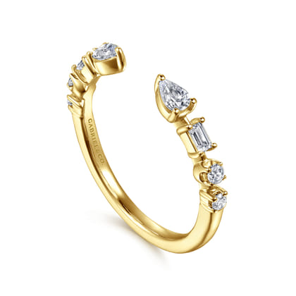 14K Yellow Gold Baguette and Round Open Diamond Band