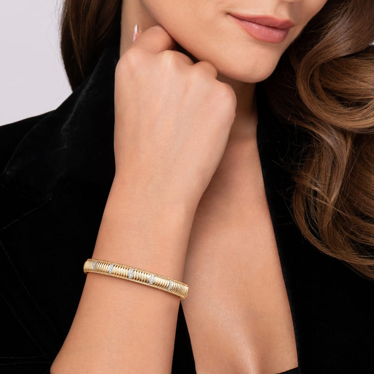 14K Yellow Gold Bujukan Beads Shrimp and Diamond Station Cuff Bangle Bracelet - 0.2 ct - Shot 4