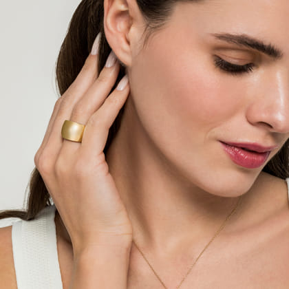 14K Yellow Gold Bujukan Cigar Band