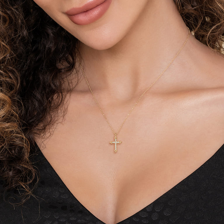 14K Yellow Gold Bujukan Cross Diamond Pendant Necklace - 0.09 ct - Shot 3