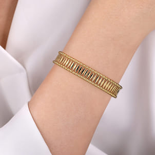 14K Yellow Gold Bujukan Cuff Bracelet