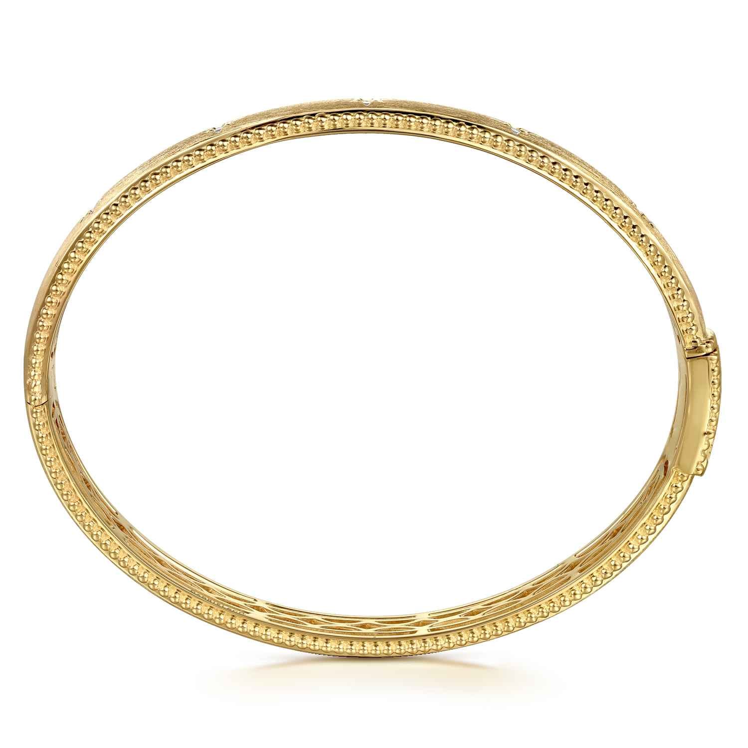 14K Yellow Gold Bujukan Diamond Bangle - 0.15 ct - Shot 3