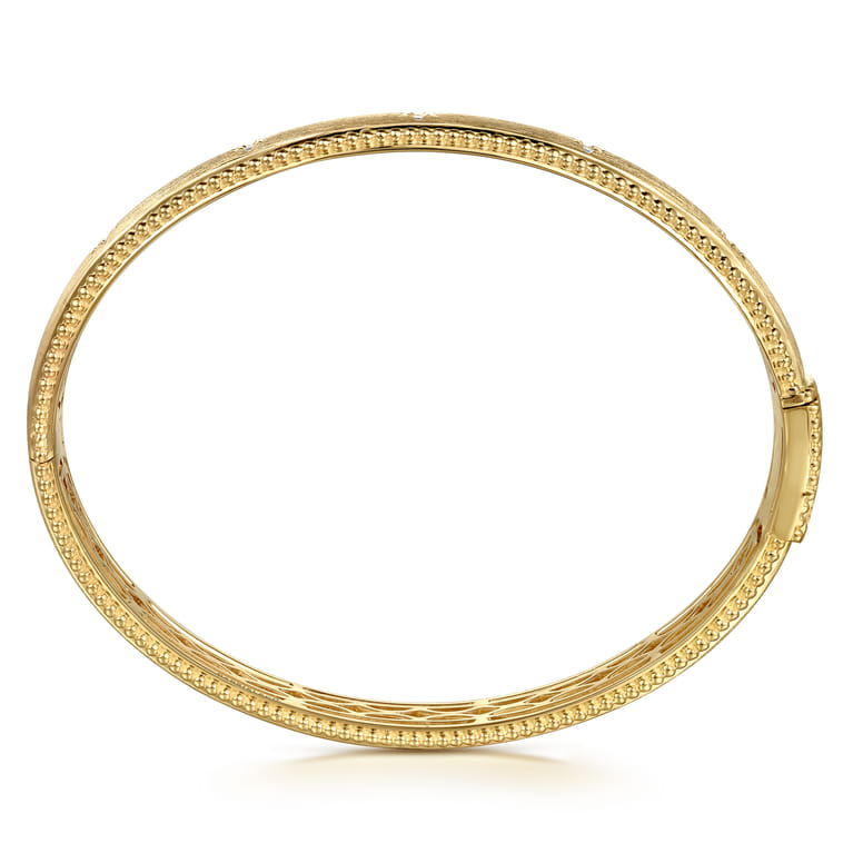 14K Yellow Gold Bujukan Diamond Bangle - 0.15 ct - Shot 3