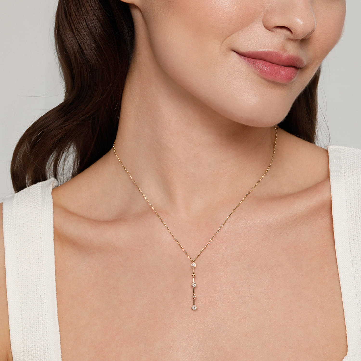 14K Yellow Gold Bujukan Diamond Bar Necklace - 0.18 ct - Shot 4