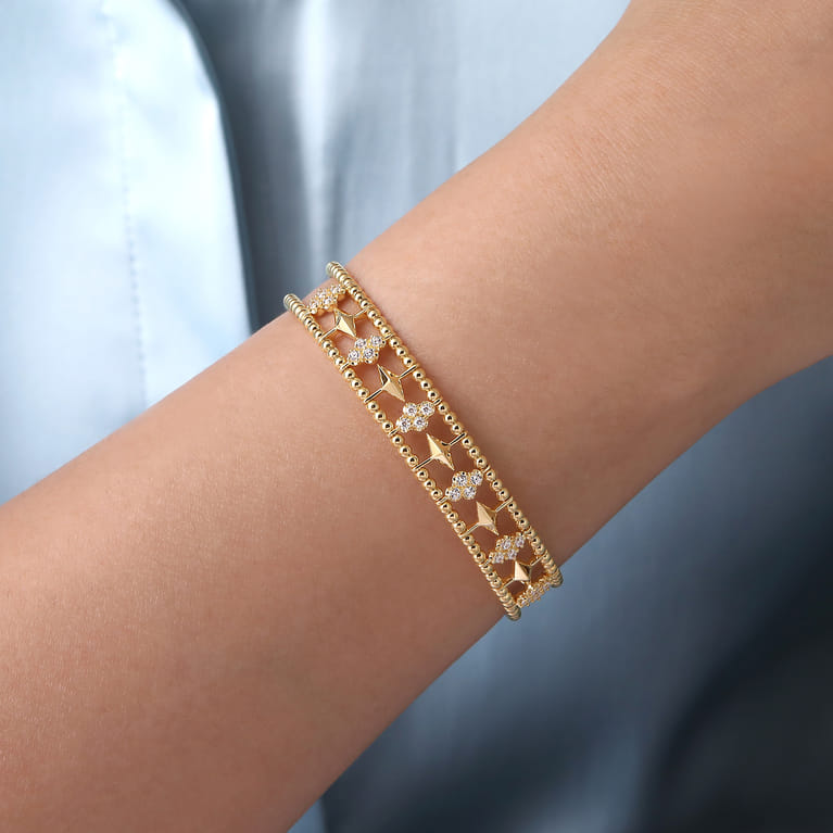 14K Yellow Gold Bujukan Diamond Cluster and Gold Pyramid Cuff Bangle - 0.6 ct - Shot 4