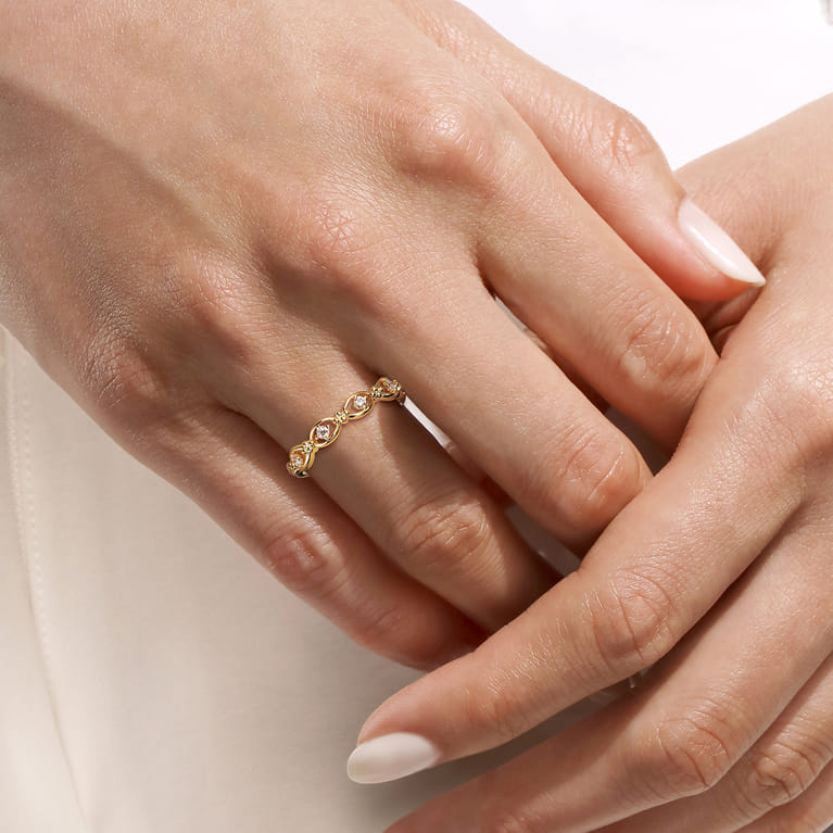 14K Yellow Gold Bujukan Diamond Stackable Ring - 0.13 ct - Shot 5