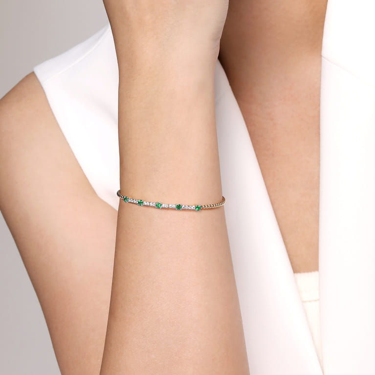 14K Yellow Gold Bujukan Diamond and Emerald Cuff Bracelet - 0.3 ct - Shot 4