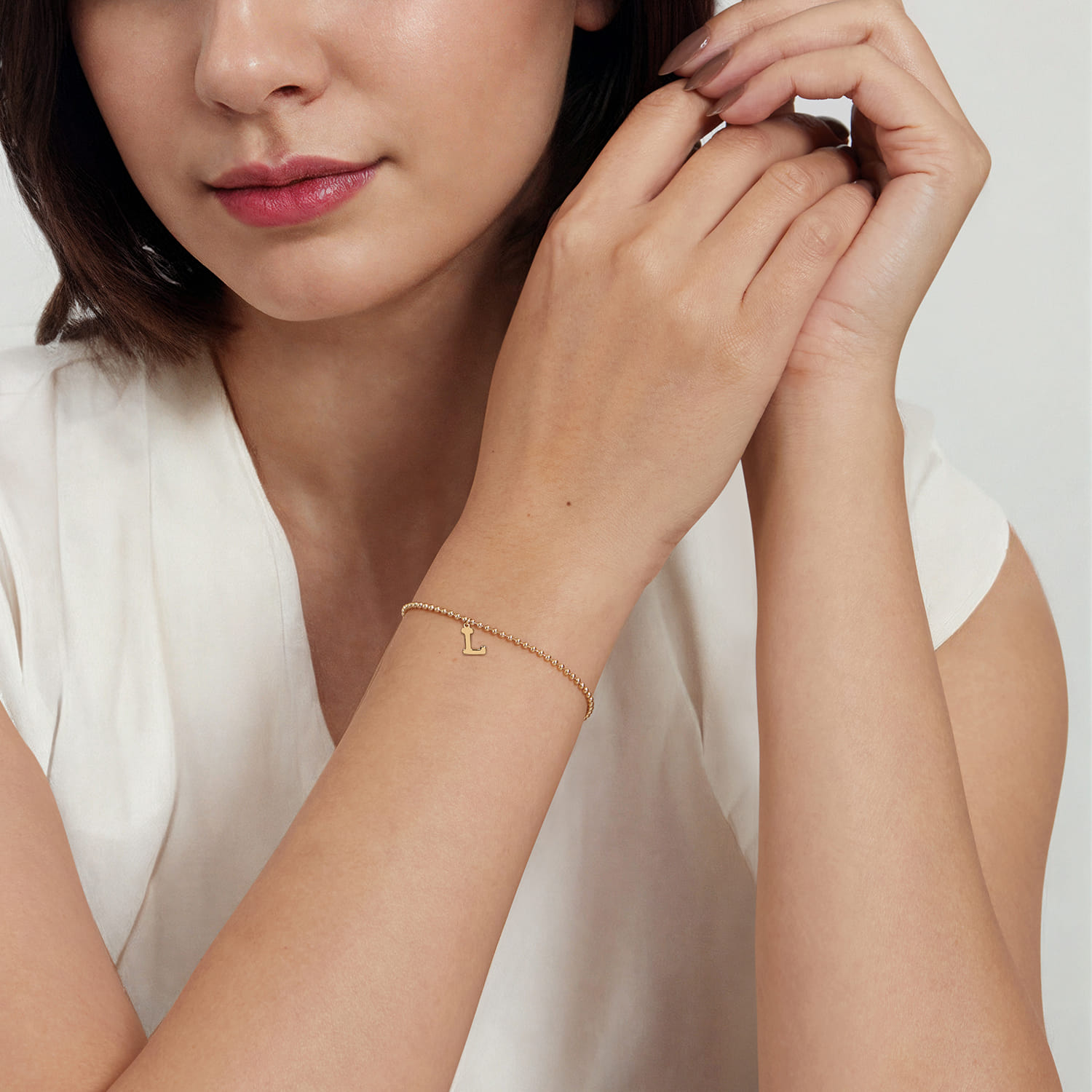 14K Yellow Gold Bujukan Initial L Bracelet - Shot 4