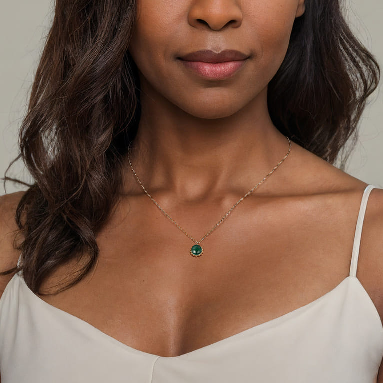 14K Yellow Gold Bujukan Malachite Pendant Necklace - Shot 4