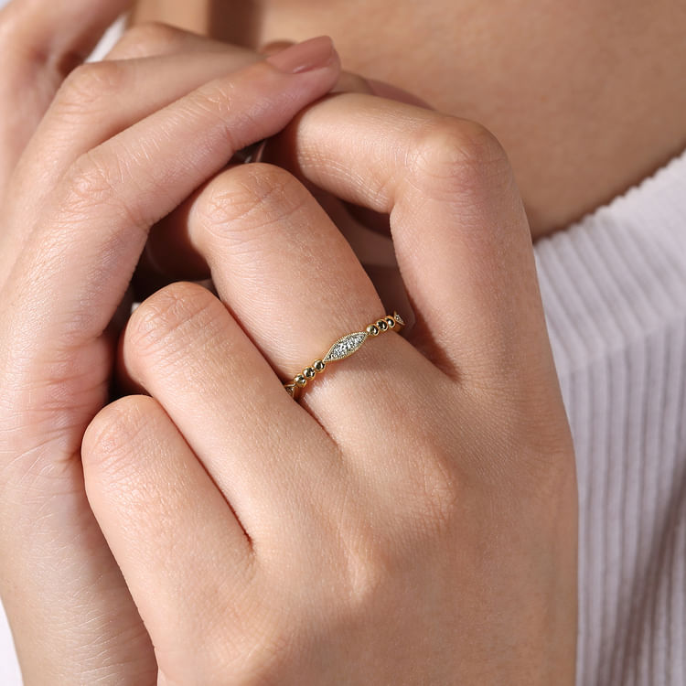 14K Yellow Gold Bujukan Marquise Pave Diamond Ring     Diamond Ring