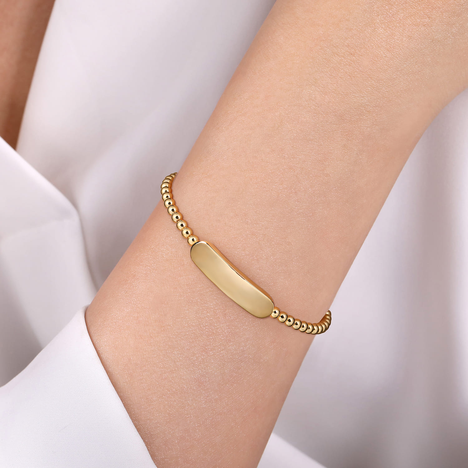 14K Yellow Gold Bujukan Personalized Bangle - Shot 4
