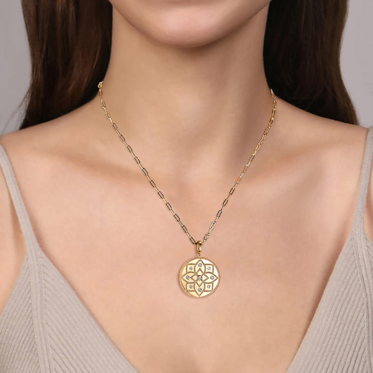 14K Yellow Gold Bujukan and Diamond Medallion Pendant in size 32mm With Detachable Bail - 0.5 ct - Shot 4
