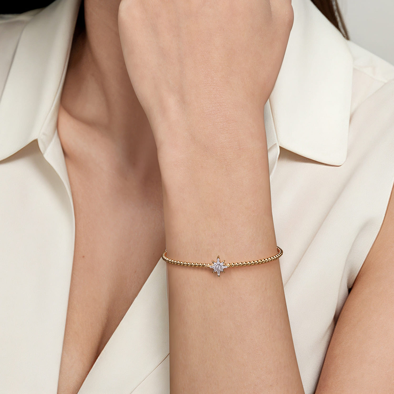 14K Yellow Gold Bujukan and Diamond Starburst Split Bangle Bracelet - 0.15 ct - Shot 4