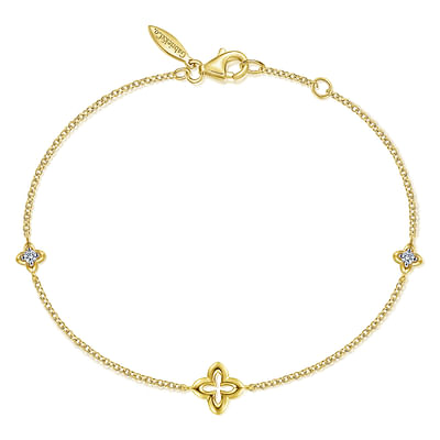 14K Yellow Gold Chain Bracelet with White Sapphire Clover Stations