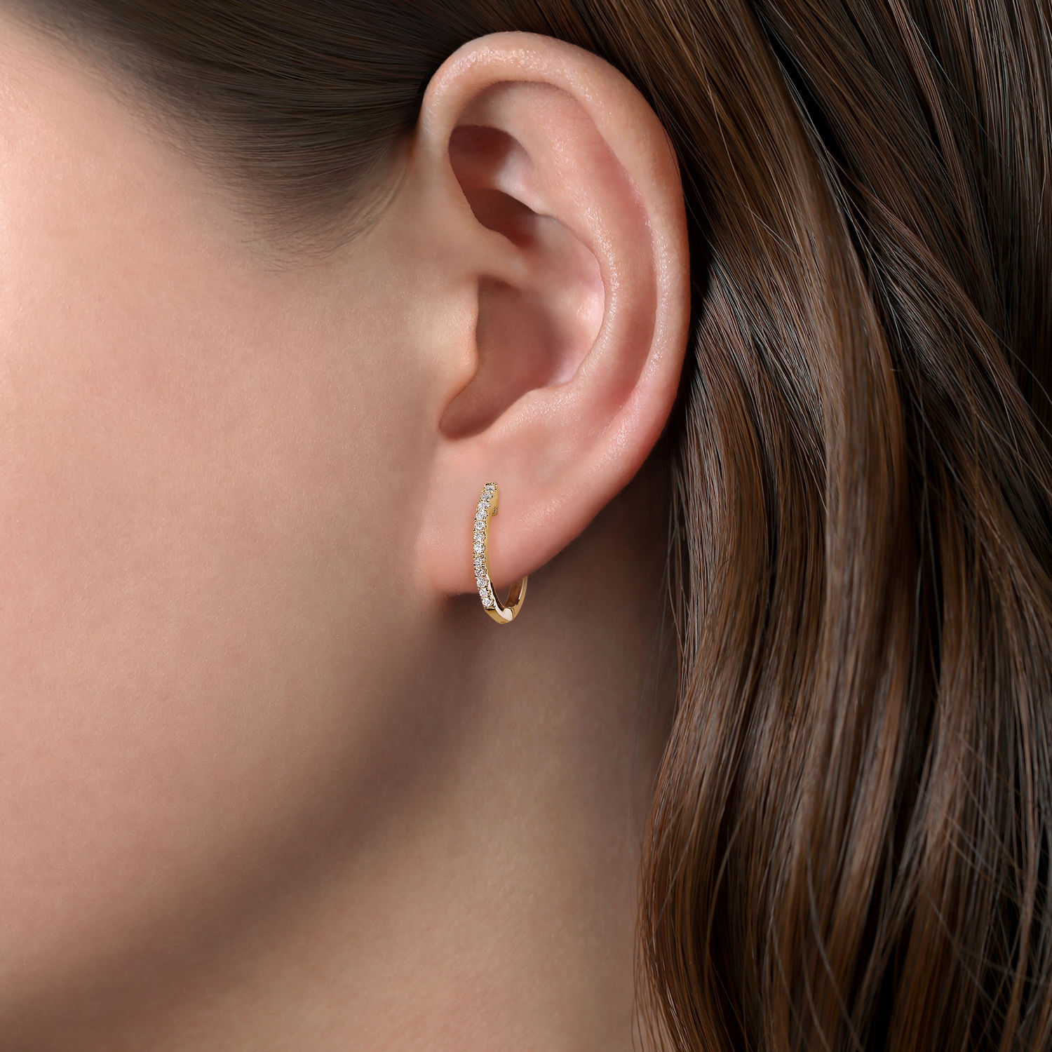 14K Yellow Gold Classic 15mm Pave Diamond Huggies