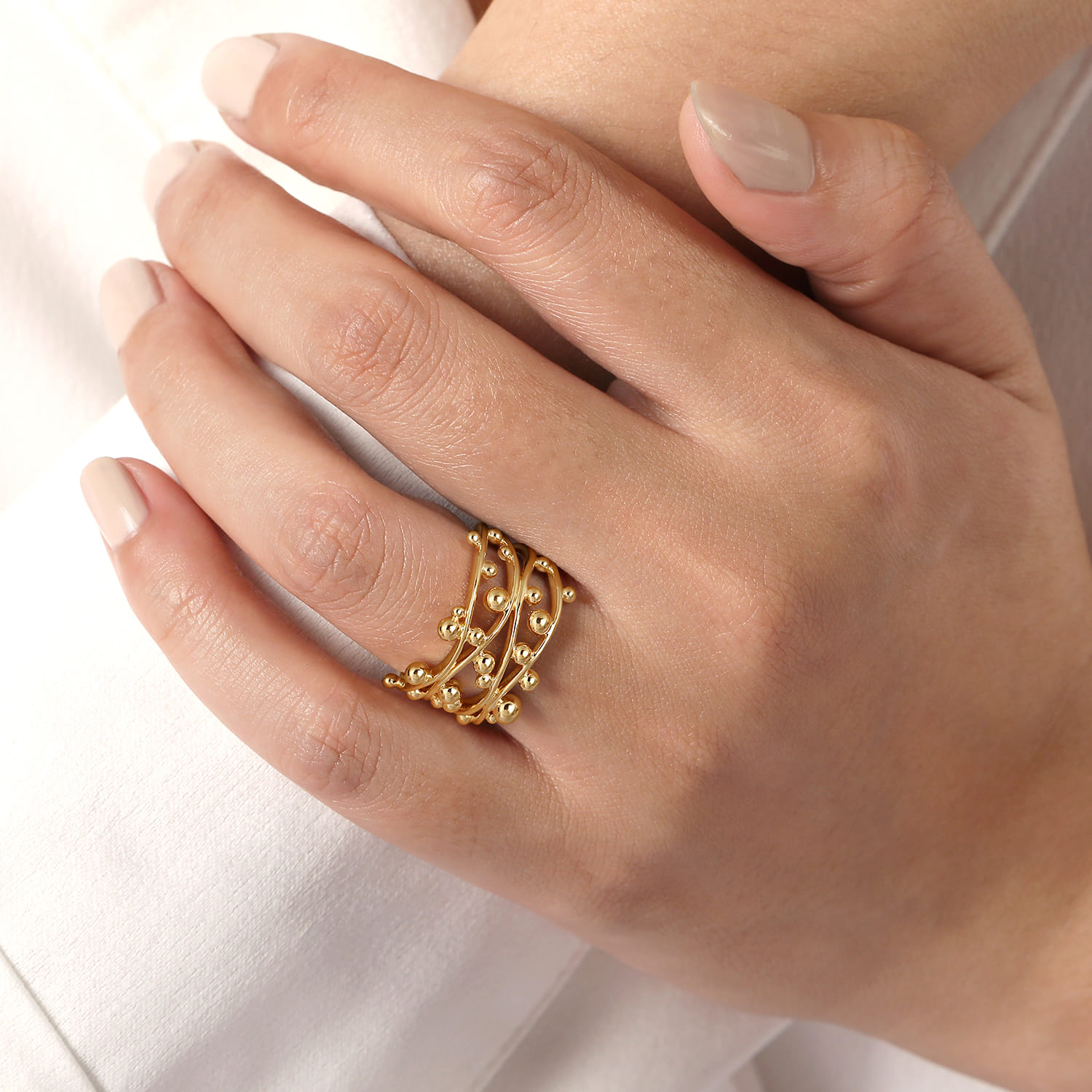 14K Yellow Gold Criss Crossing Bujukan Ring - Shot 5