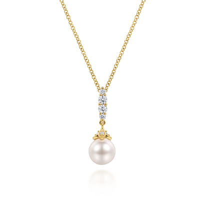 14K Yellow Gold Cultured Pearl and Diamond Drop Pendant Necklace