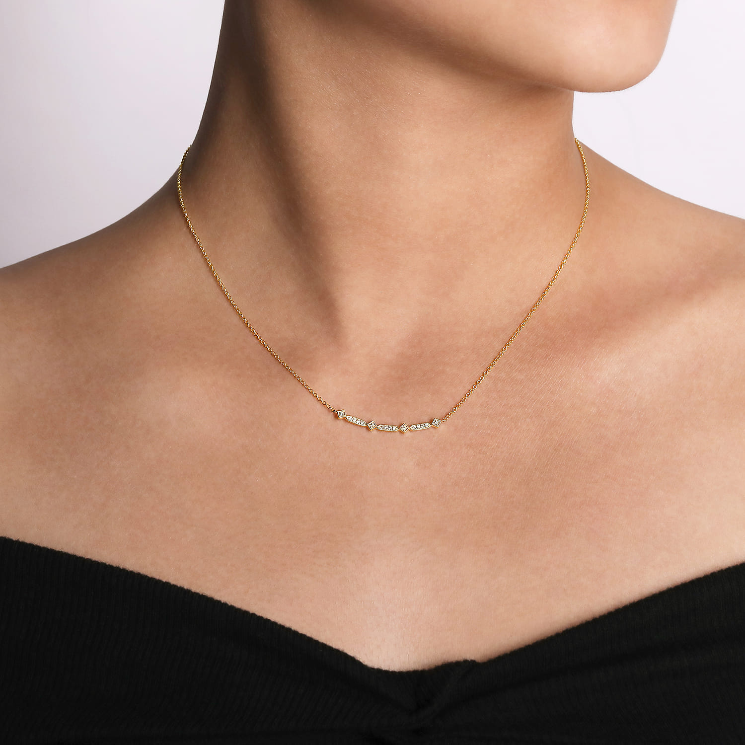 14K Yellow Gold Curved Geometric Diamond Bar Necklace - 0.08 ct - Shot 3