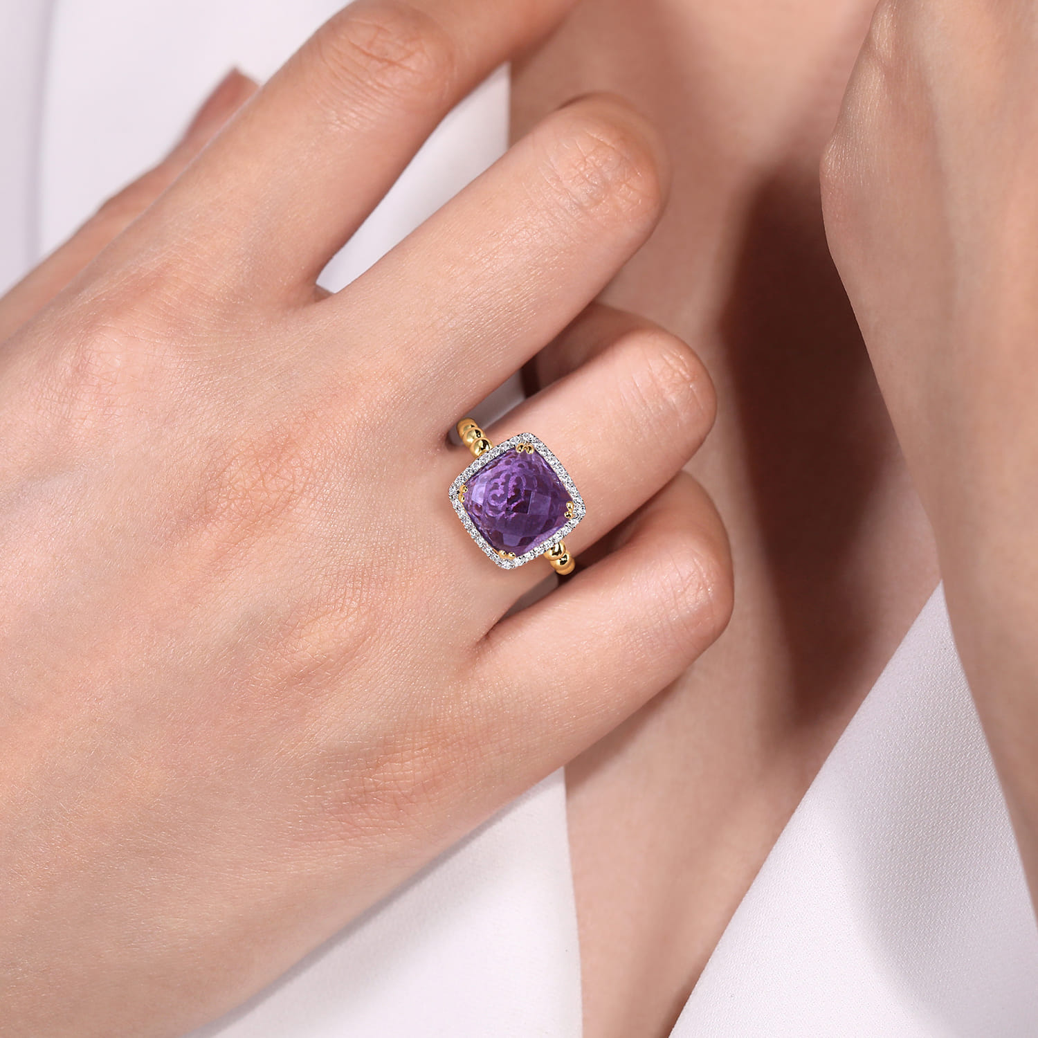 14K Yellow Gold Cushion Cut Amethyst and Diamond Halo Ring - 0.16 ct - Shot 5