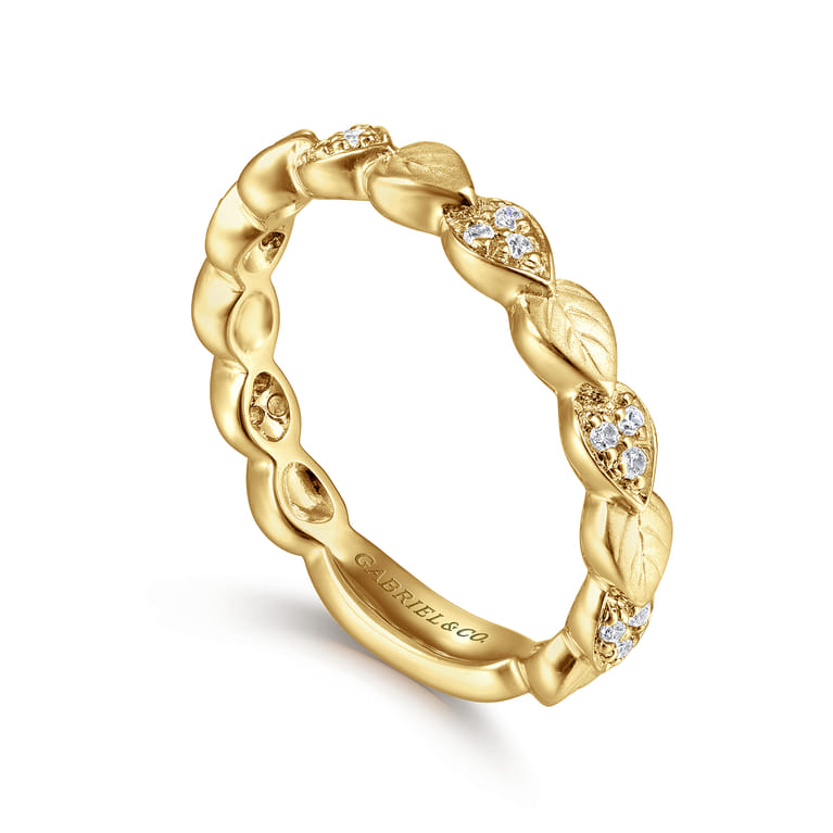 14K Yellow Gold Delicate Leaf Diamond Stackable Ring - 0.09 ct - Shot 3