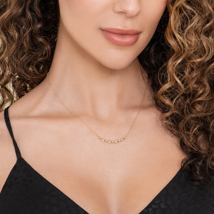 14K Yellow Gold Diamond Baguette Horizontal Bar Necklace