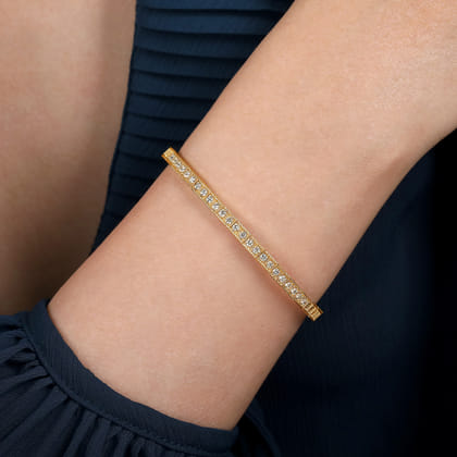 14K Yellow Gold Diamond Bangle