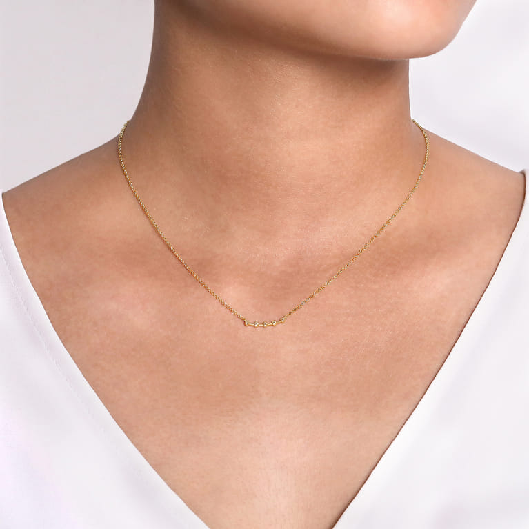 14K Yellow Gold Diamond Bar Necklace 0.05ct - 0.05 ct - Shot 3