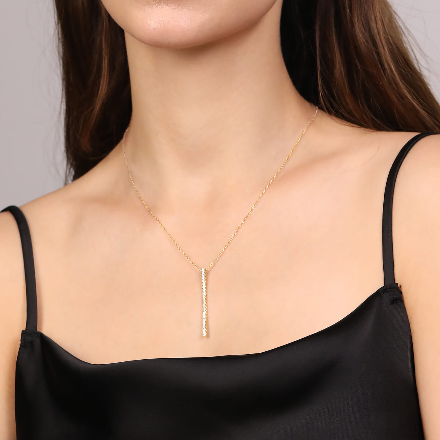 14K Yellow Gold Diamond Bar Pendant Necklace - 0.51 ct - Shot 3