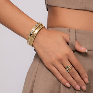 14K Yellow Gold Diamond Bujukan Bangle