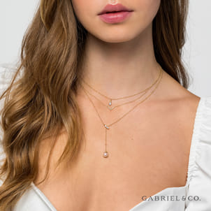 14K Yellow Gold Diamond Chevron Necklace