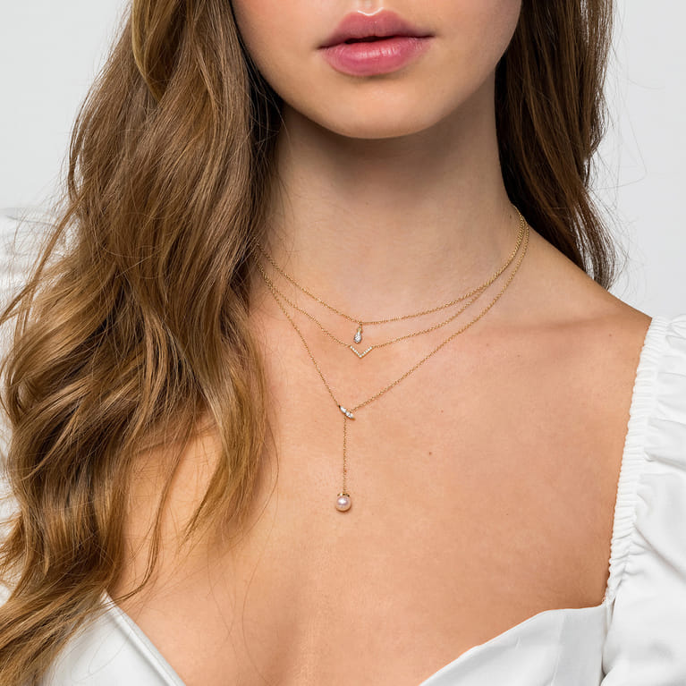 14K Yellow Gold Diamond Chevron Necklace - 0.06 ct - Shot 4