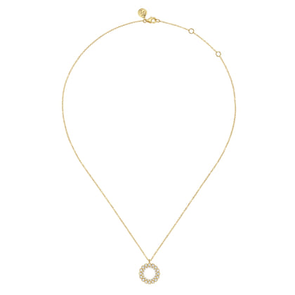 14K Yellow Gold Diamond Circle Pendant Necklace