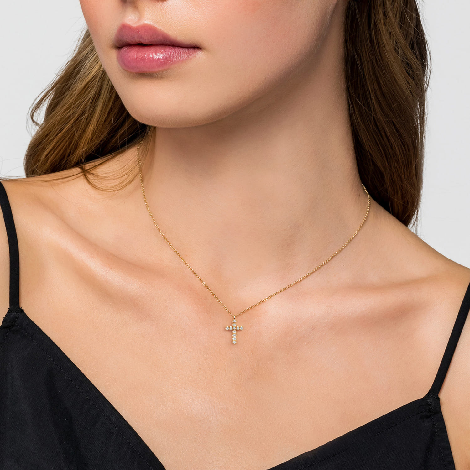 14K Yellow Gold Diamond Cross Pendant Necklace - 0.11 ct - Shot 3