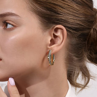 14K-Yellow-Gold-Diamond-Cut-Hoop-Earrings-in-size-30mm2