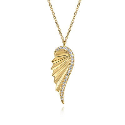 14K Yellow Gold Diamond Cut Wing Shape Pendant Necklace