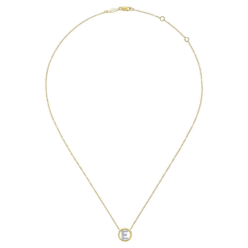 14K Yellow Gold Diamond E Initial Pendant Necklace - 0.05 ct - Shot 2