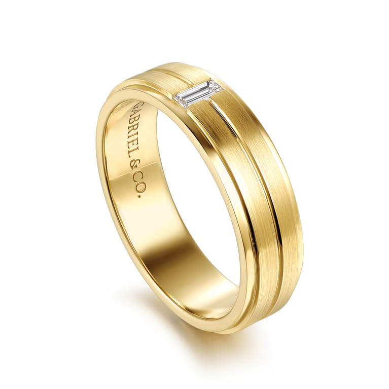 14K Yellow Gold Diamond Men's Ring in High Polish Finish - 0.11 ct - Shot 3