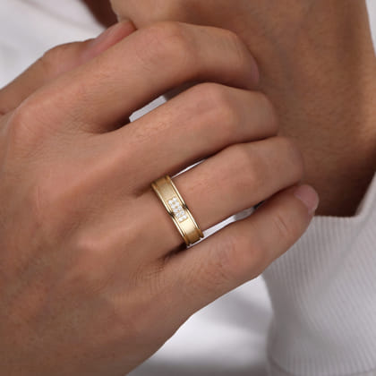 14K Yellow Gold Diamond Men's Ring in Horizontal Brush Finish