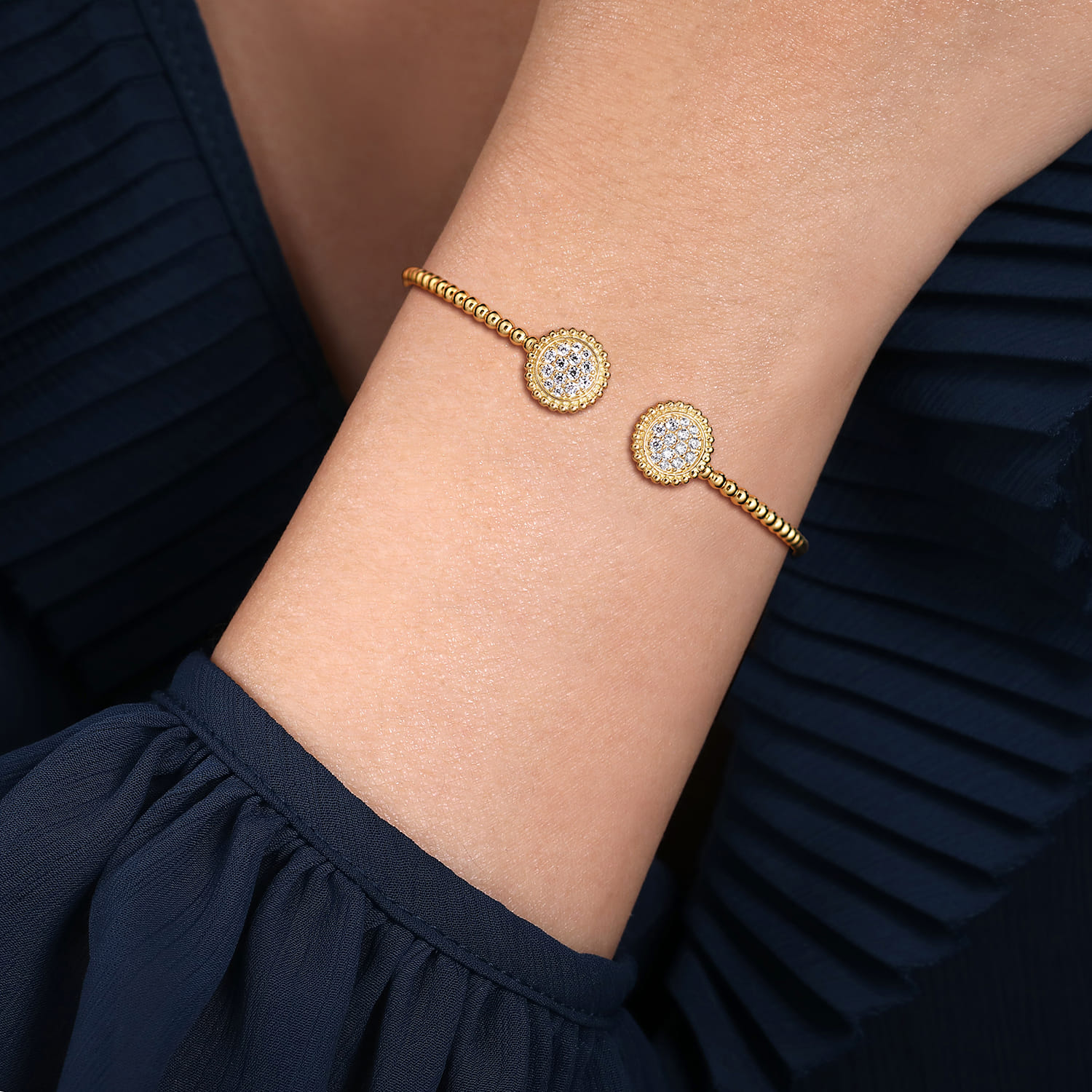 14K Yellow Gold Diamond Pave Bujukan Bangle - 0.35 ct - Shot 4